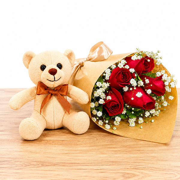 Urso Branco com Rosas Vermelhas