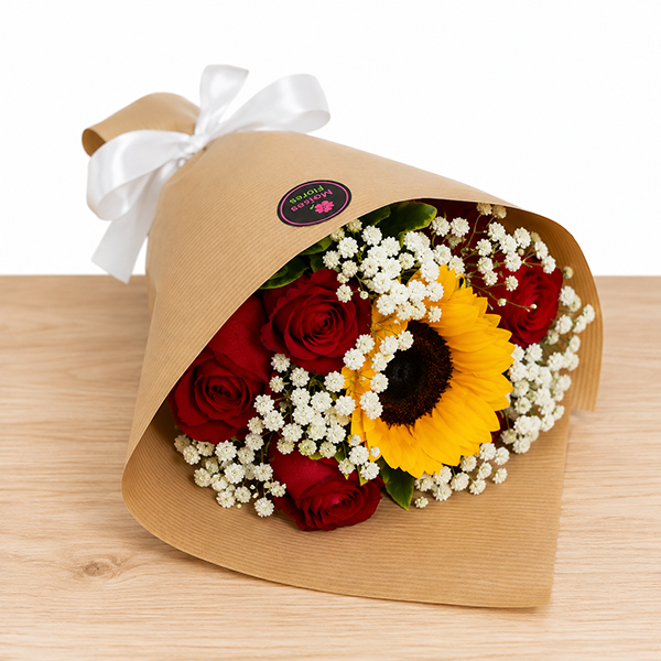 Buqu� com Rosas e Girassol