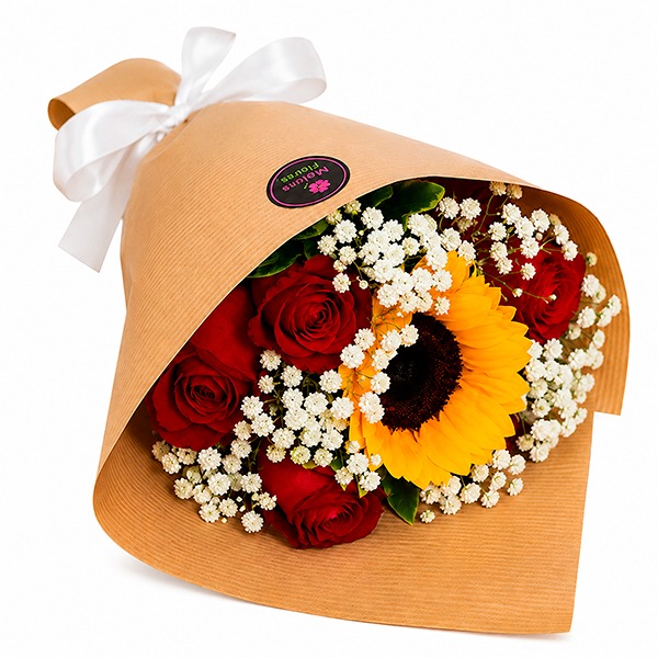 Buqu� com Rosas e Girassol
